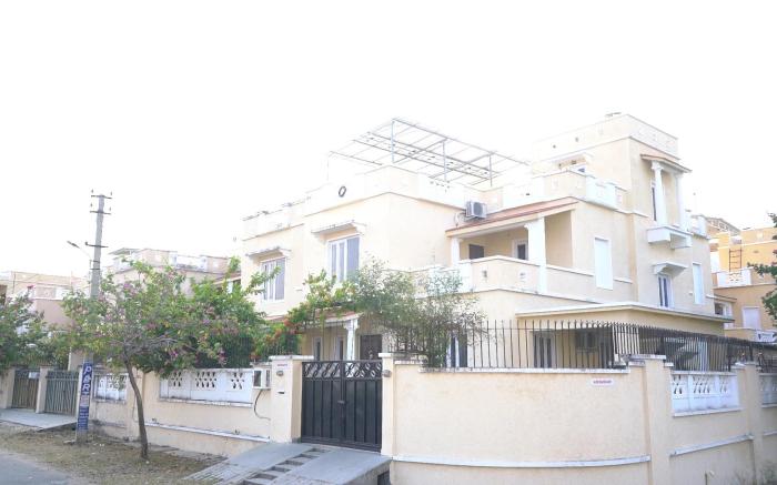 Aarambh villa exclusive HomeStay, Family & groups