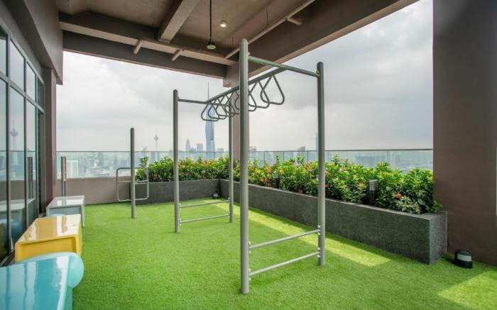 Riveria City near KL Sentral with Sky Infinity Pool by COBNB