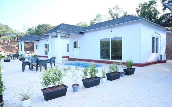 Revellers Resort