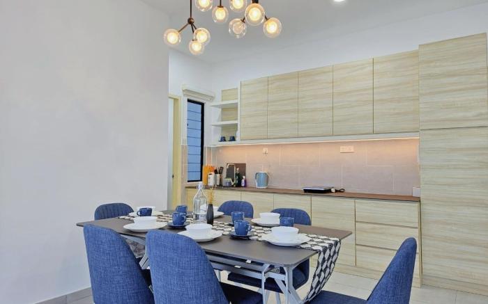 Penthouse Atlantis Melaka 12 pax