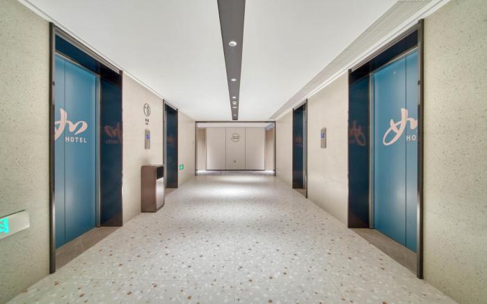 Home Inn Style Hangzhou Binjiang University of Chinese Medicine Metro Station