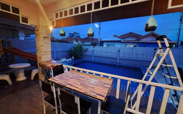 Bluepool Villa Pattaya