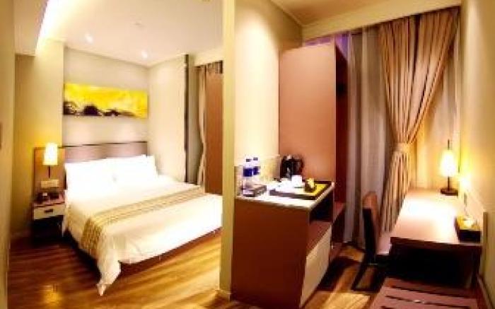 Home Inn Plus Beijing Changping Government Street Metro Station