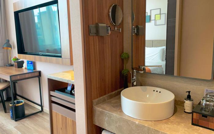 Home Inn Plus Beijing Xizhimen Zoo