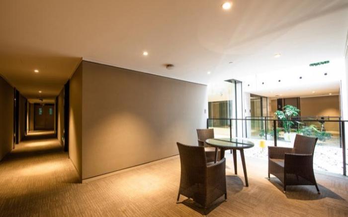 Home Inn Plus Beijing Dongsi Zhangzizhong Road Metro Station