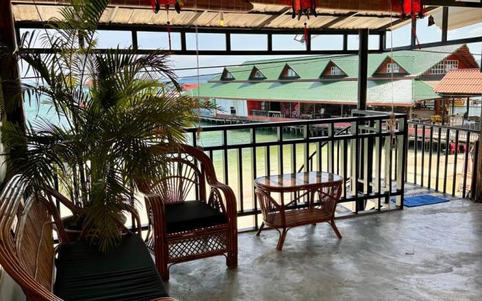 Babybong Koh Rong