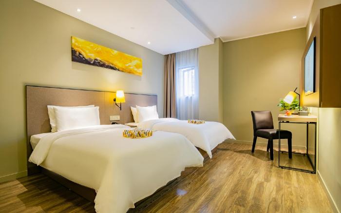 Home Inn Plus Chengdu Kuanzhai Alley Shawan Metro Station