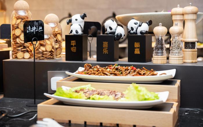 Home Inn Plus Chengdu Chunxi Road Sichuan University Xin'nanmen Metro Station
