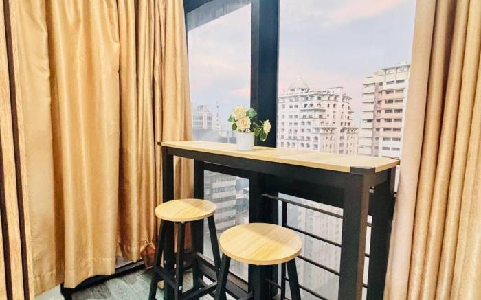 With view and relaxing place at Ortigas Center