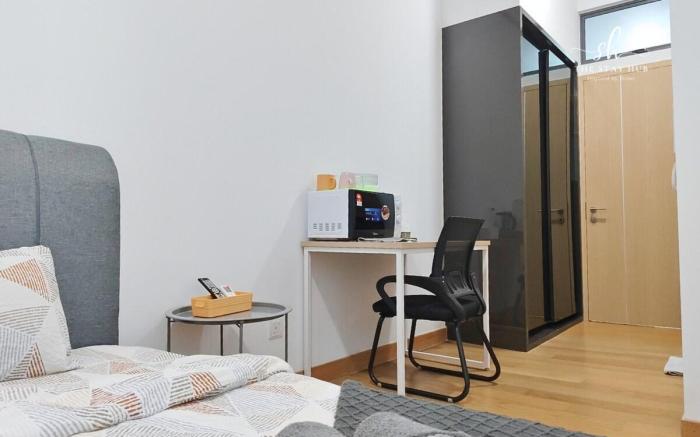 The Colony KLCC View Sky Pool_Comfort Stay CB2603B