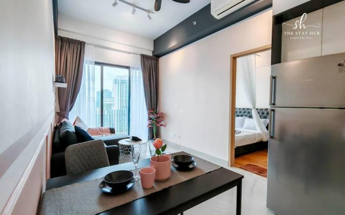 The Colony KLCC View Sky Pool_Scenic CB3107A