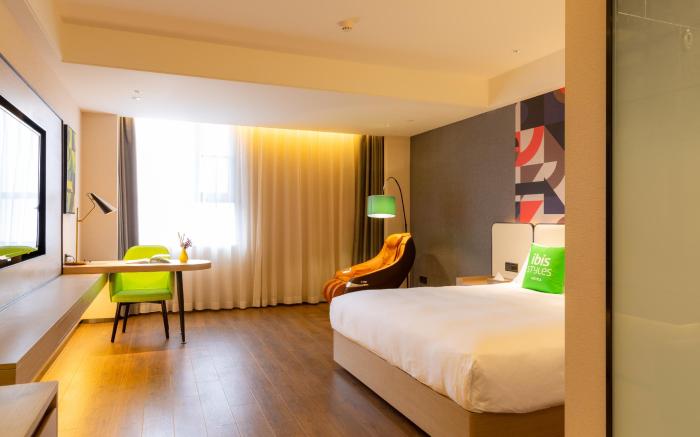 ibis Styles Kaifeng Drum Tower