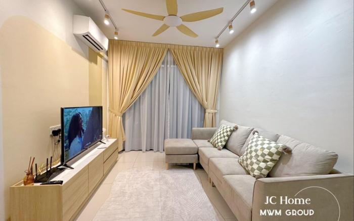 Stay cool, stay chill, stay here | Netflix House