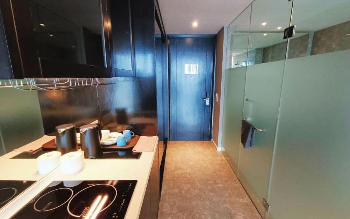 Shore Studio 2Pax CityRiver View - NetFlix/KingBed
