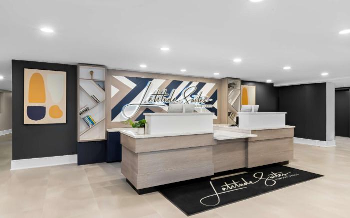 Latitude Suites Tinton Falls Eatontown/BW Premier Collection