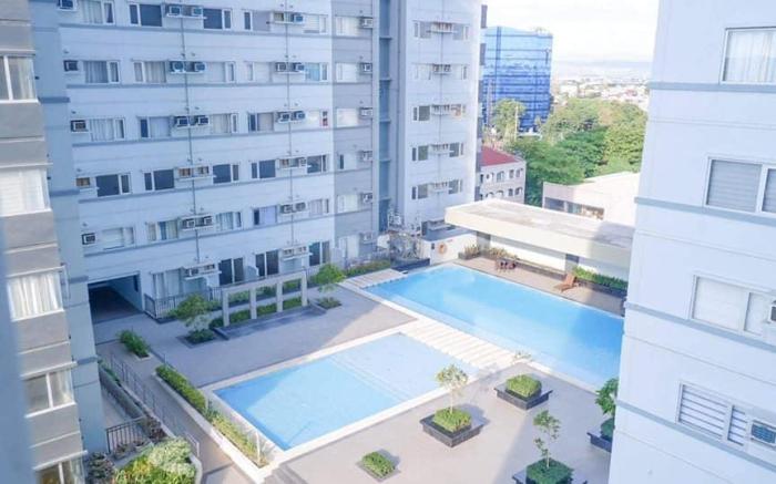Bachelor’s unit, 19F w/ amenity view Avida Towers