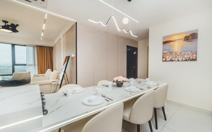 Luxurious President Family Suite Mosaic Midvalley