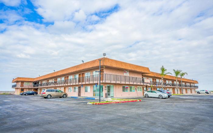 Economy Inn Buttonwillow Bakersfield I-5