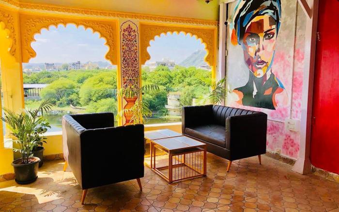 Young Monk Hostel Udaipur- Jaydurg Haveli