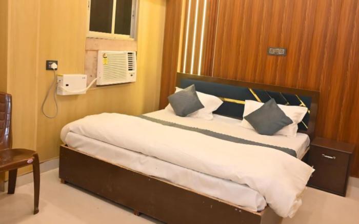 Goroomgo Narayan Niwas Homestay Near Ram Mandir Ayodhya