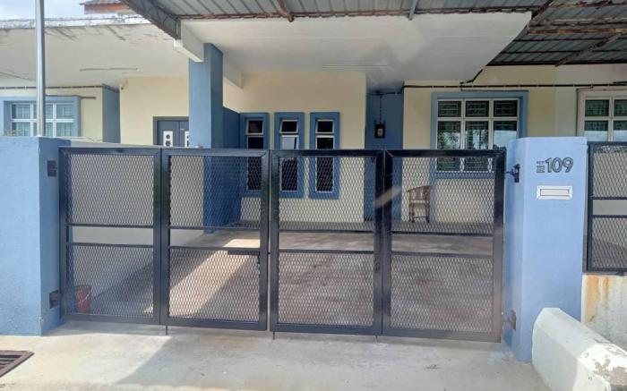 Raihana Homestay (TTU109) [3BR; Wi-Fi; Netflix]
