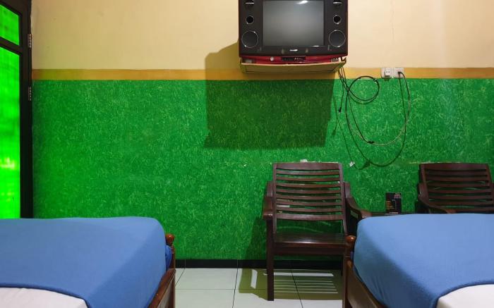 OYO 92693 Houstel Darma Syariah