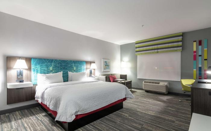 Hampton Inn & Suites Dallas East