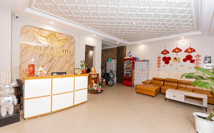 Phú Gia Hotel