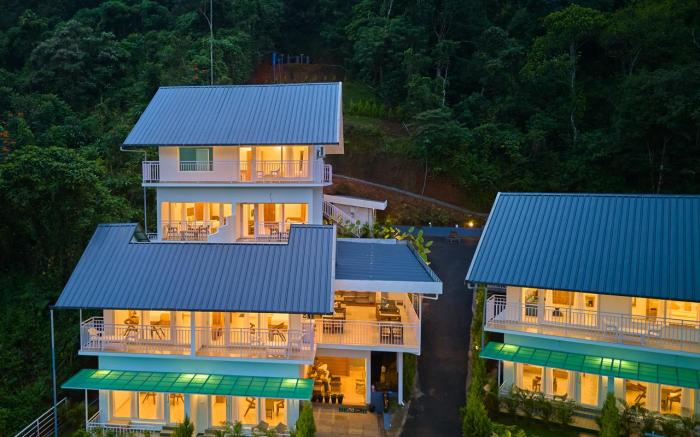 Ice Mist Munnar by VOYE HOMES