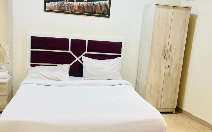 Hotel VYS INN