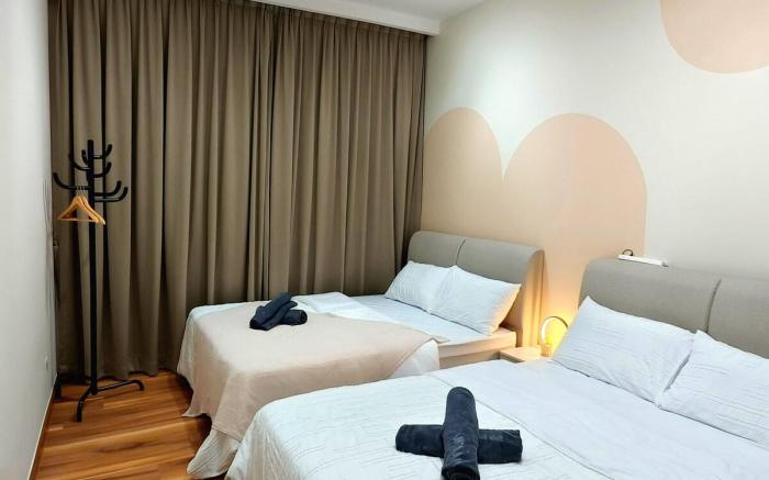 GreenHaven 1BR Pool View 6pax Netflix I Permas CIQ