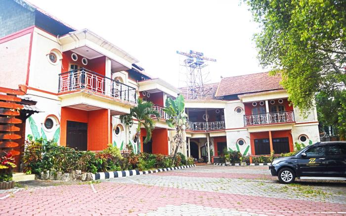 PLUM Hotel Palereman Batu