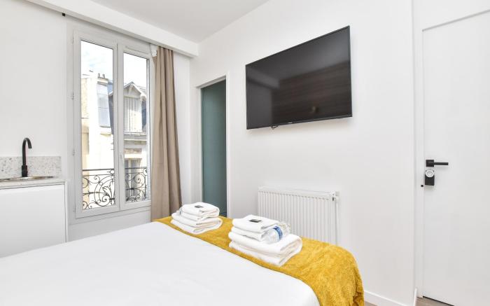 Cosy Bedroom - Tour Eiffel  Champs de Mars