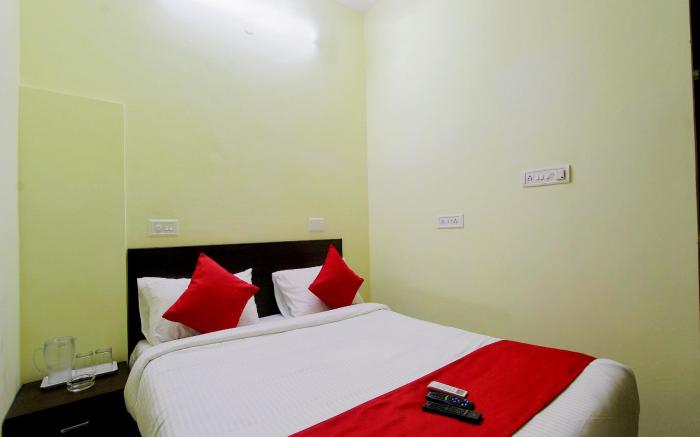 Hotel O V R Residency Near Sri Amruth Chithra Mandira