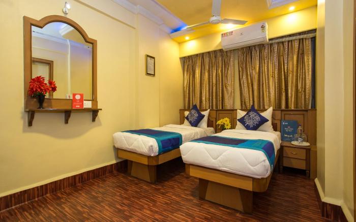 OYO Hotel Padma Krishna Near Lal Mahal