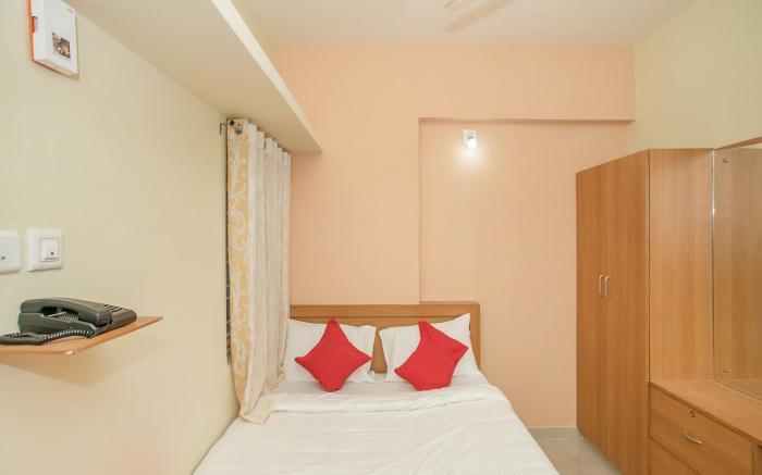 OYO 11056 Paris residency