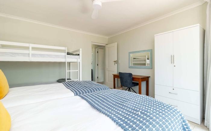 Beachfront Villa Sea Breeze, Hout Bay, Cape Town