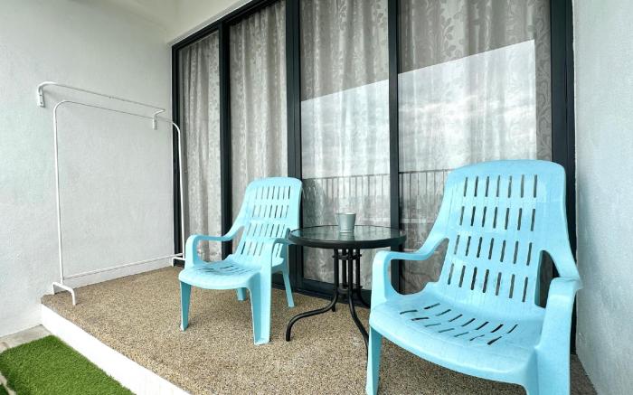 LM HomeyC 3R2.5B Family Suite for 4-14 Pax#EV Chgr