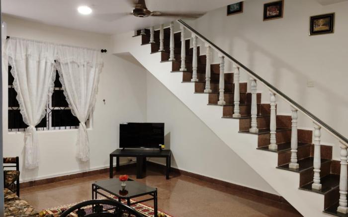 Getaway Family Homestay 2min walk to Arossim Beach