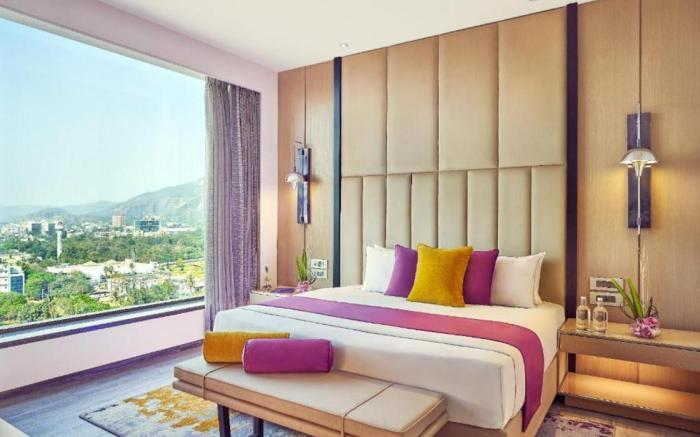 Vivanta Navi Mumbai, Turbhe