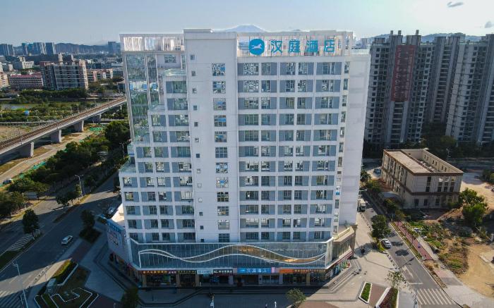 Hanting Hotel Zhuhai North Station Baolong City