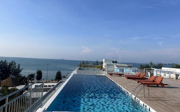 GrandBlue Holiday Rental
