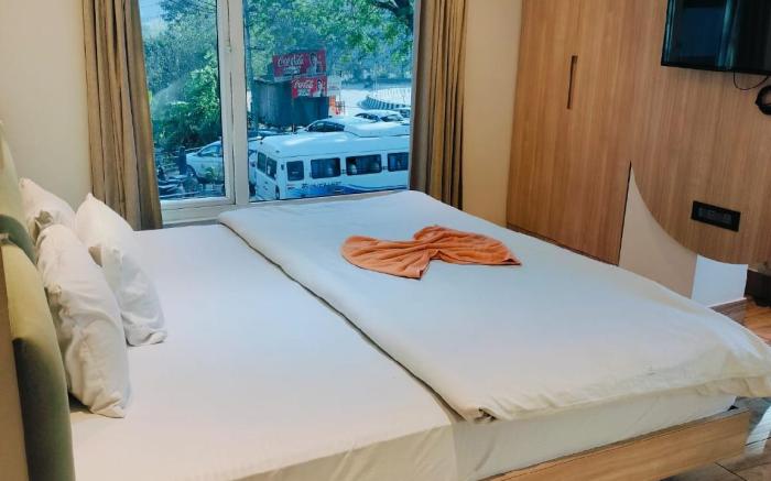 Rajasthani Dhani Hotel