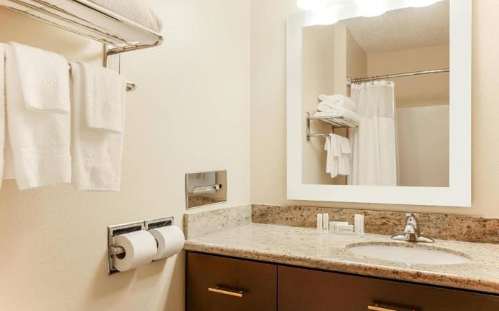 Sonesta Simply Suites Houston Brookhollow