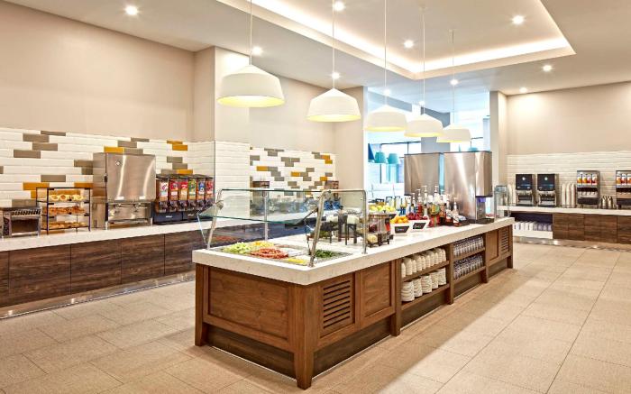 Cambria Hotel & Suites Anaheim Resort Area