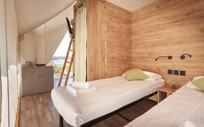 Comfortable tent lodge with veranda