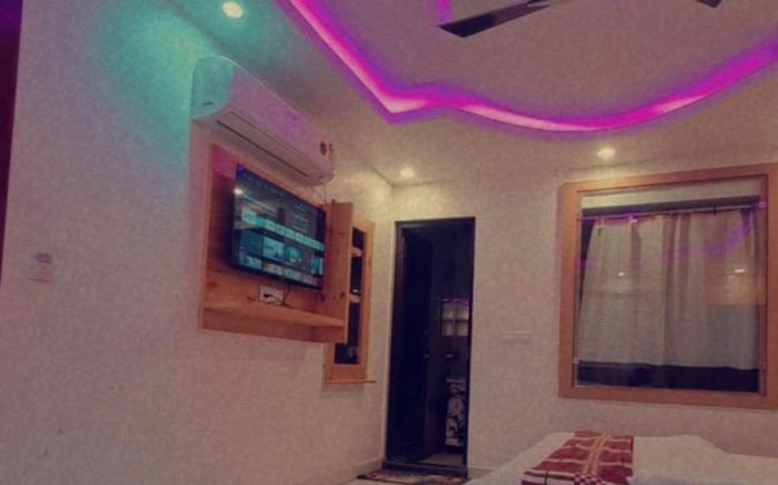 Krishna Hotel