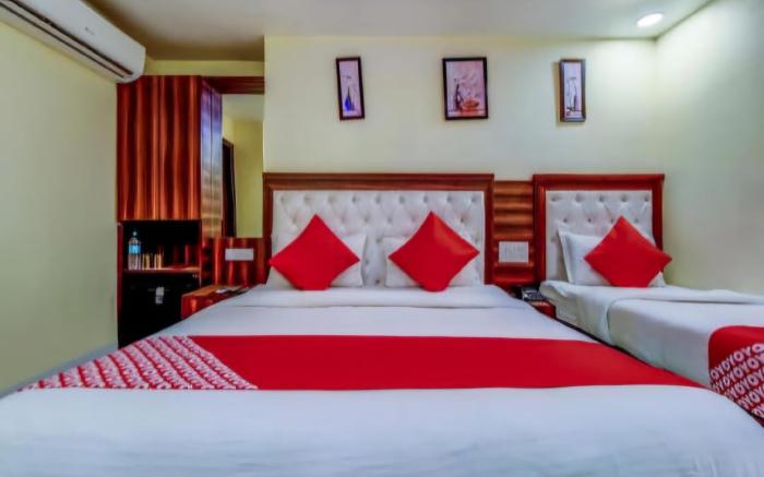 Hotel sarthak palace 