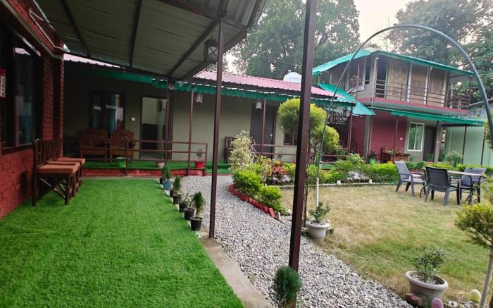 Corbett Sunrise India Homestay By Eiyuu Hotels