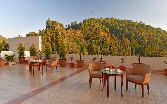 Clarks Inn Bhowali, Nainital